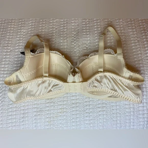 Wacoal 36C 36 C Lace Satin Silk Bra Ivory Off White Lightly Lined Balconette - Picture 6 of 9